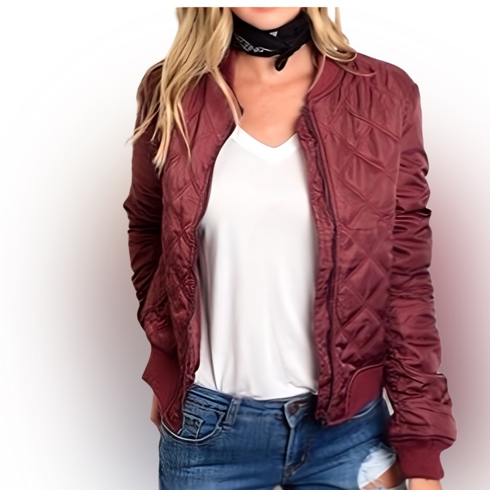 🌺The Story Burgundy Diamond Quilted Bomber Jacket with Ruched Sleeves🌸🌺